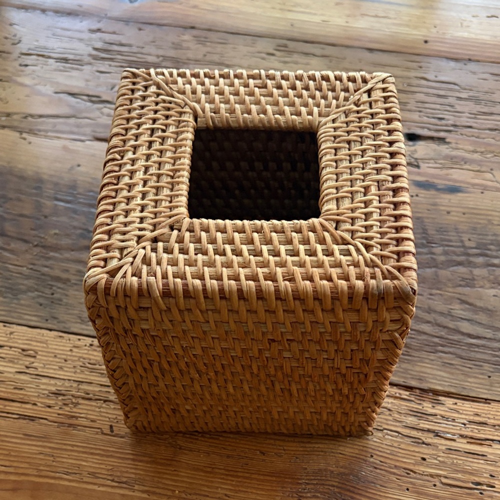 Woven Rattan Tissue Cover - Natural